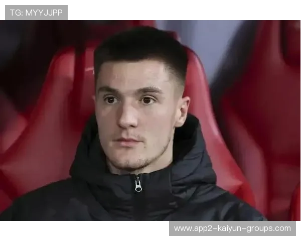 曼联年轻前锋谢什科震撼登场，未来核心潜力巨大