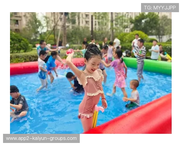 水球踩水：持续六十分钟的腿部耐力，水球运动员一直踩水不累吗
